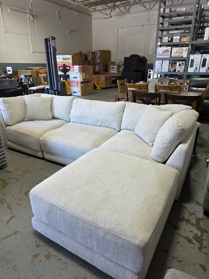 Dayna 4-piece Fabric Modular Sectional