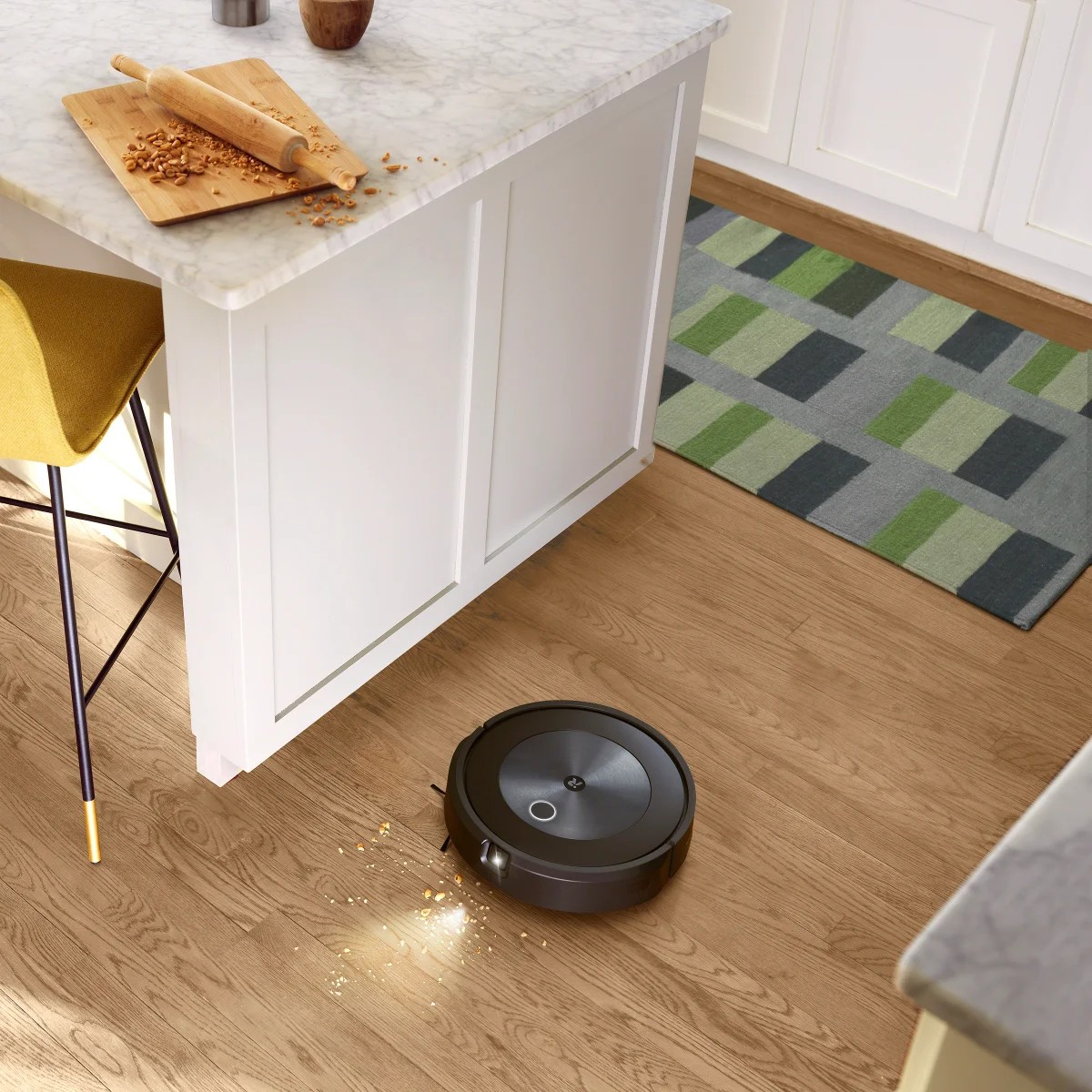 iRobot Roomba j8+ Robot Vacuum + Bonus 2 Dirt Disposal Bags